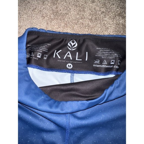 Kali X Peloton Cropped Leggings Blue Leopard Print Athletic‎ Workout Size Medium - Picture 3 of 4
